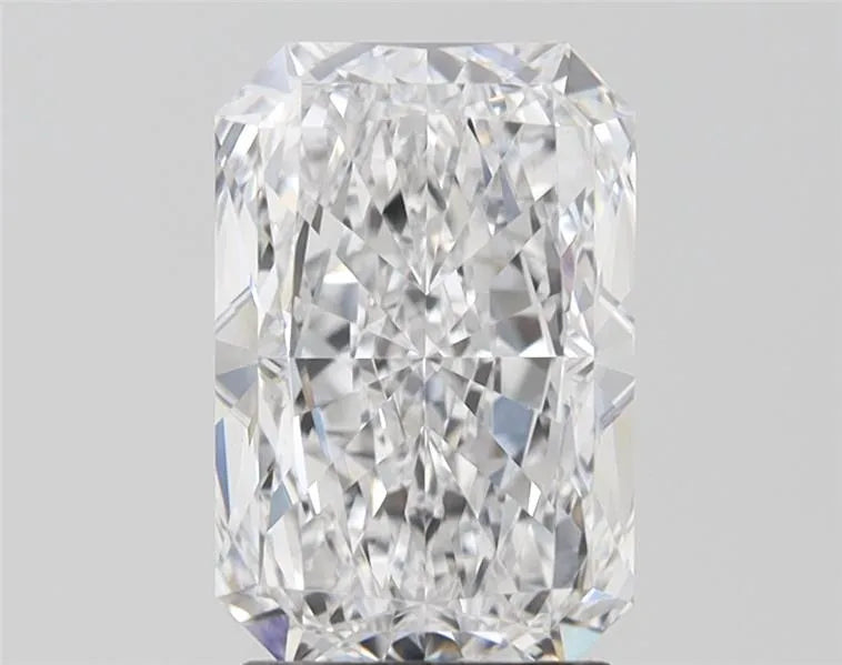 2.51 Carats RADIANT Diamond