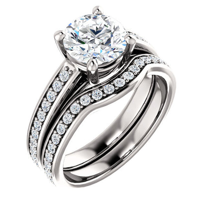 Round Brilliant Claw Set Style Engagement Ring